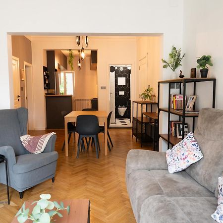 Perfect Long-Term Stay Stylish And Spacious Top Center Next To Vitosha Blvd Sofia Eksteriør billede